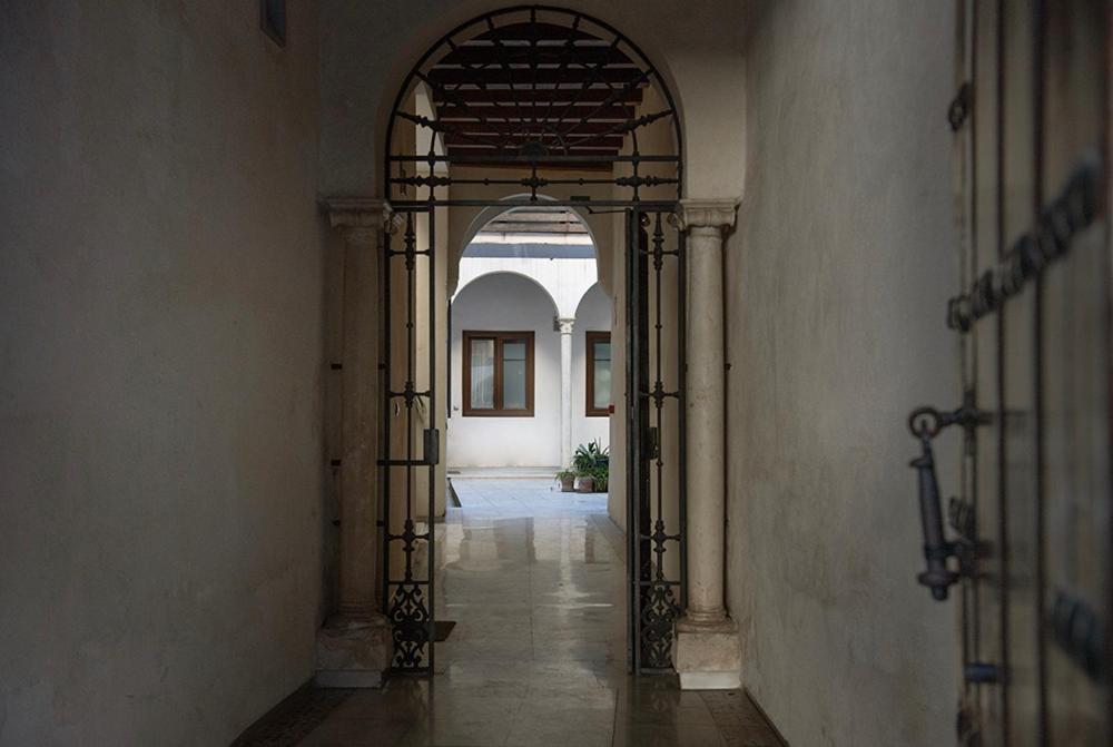 Casa Palacio Bustos Tavera Sevilla Exterior foto